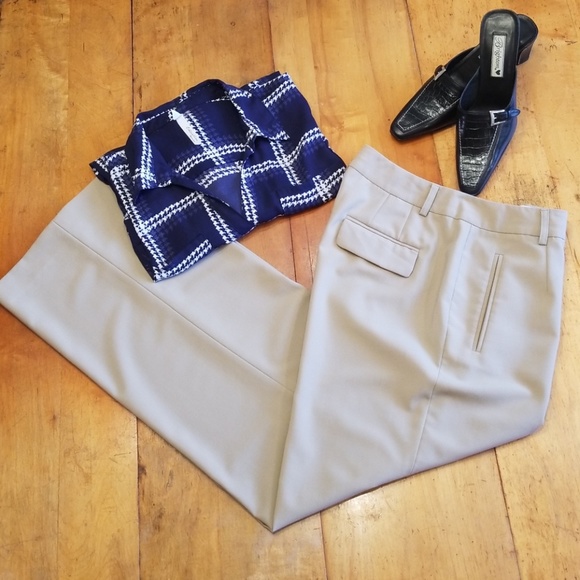 Victoria's Secret Pants - Body by Victoria Carmen Fit Career Pants Sz 10